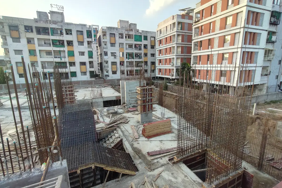 Basement retaining walls and column reinforcement cages at Vasantara Skies